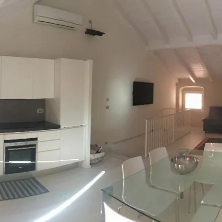 別荘 Budello Di Alassio, Ampio Con Box