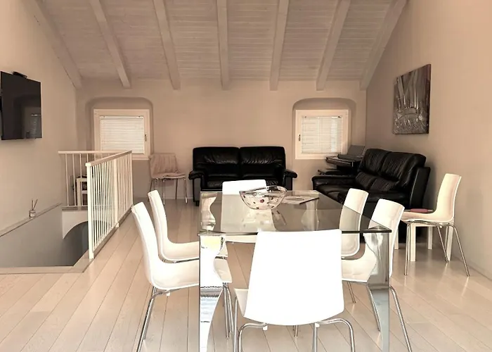 Budello Di Alassio, Ampio Con Box Tatil Evi
